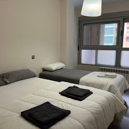 Impresionante Apartamento De 4 Dormitorios 3 Banos Y 2 Plazas De Garaje Madrid Bagian luar foto