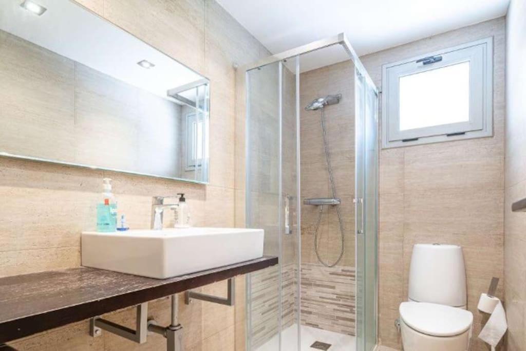 Impresionante Apartamento De 4 Dormitorios 3 Banos Y 2 Plazas De Garaje Madrid Bagian luar foto