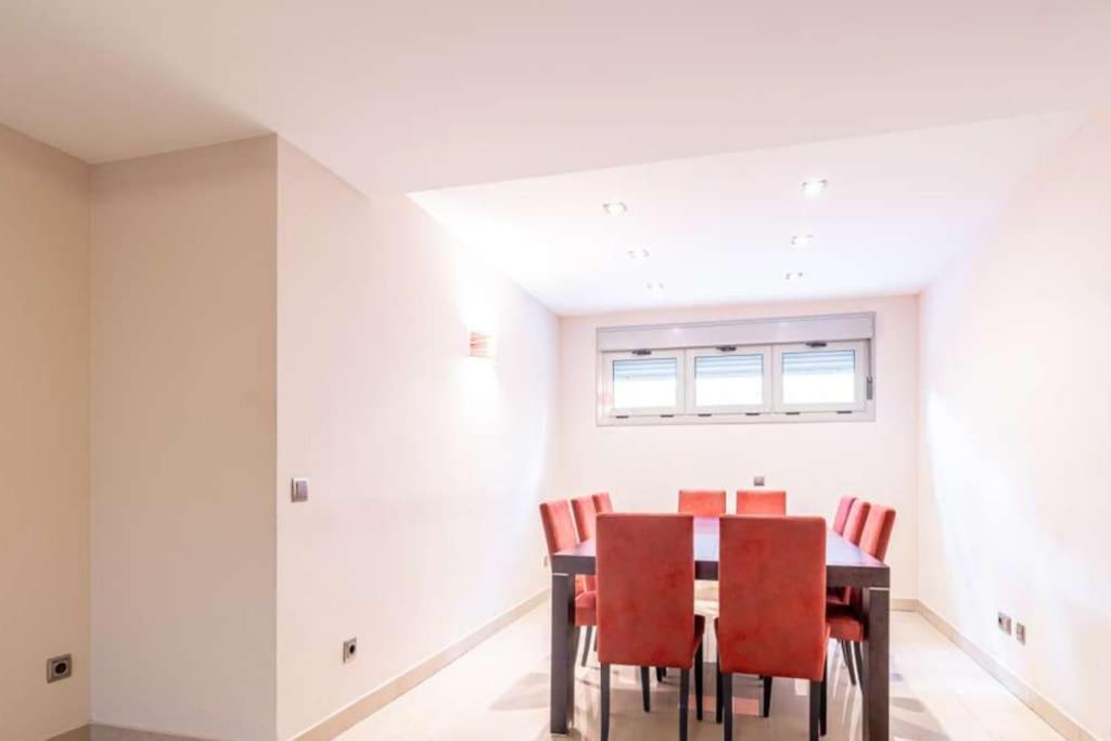 Impresionante Apartamento De 4 Dormitorios 3 Banos Y 2 Plazas De Garaje Madrid Bagian luar foto