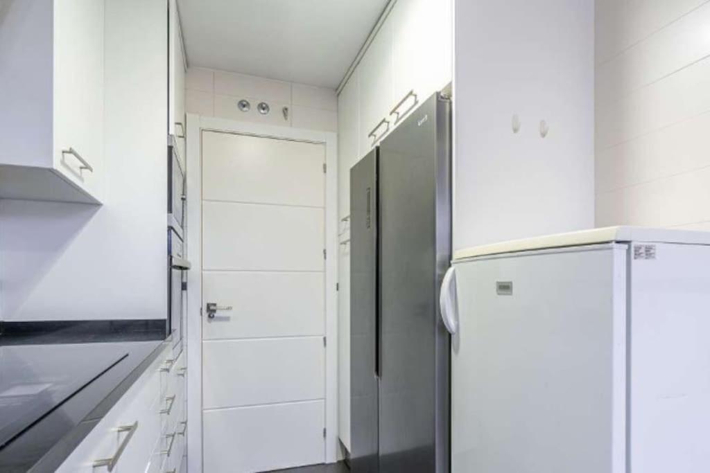 Impresionante Apartamento De 4 Dormitorios 3 Banos Y 2 Plazas De Garaje Madrid Bagian luar foto