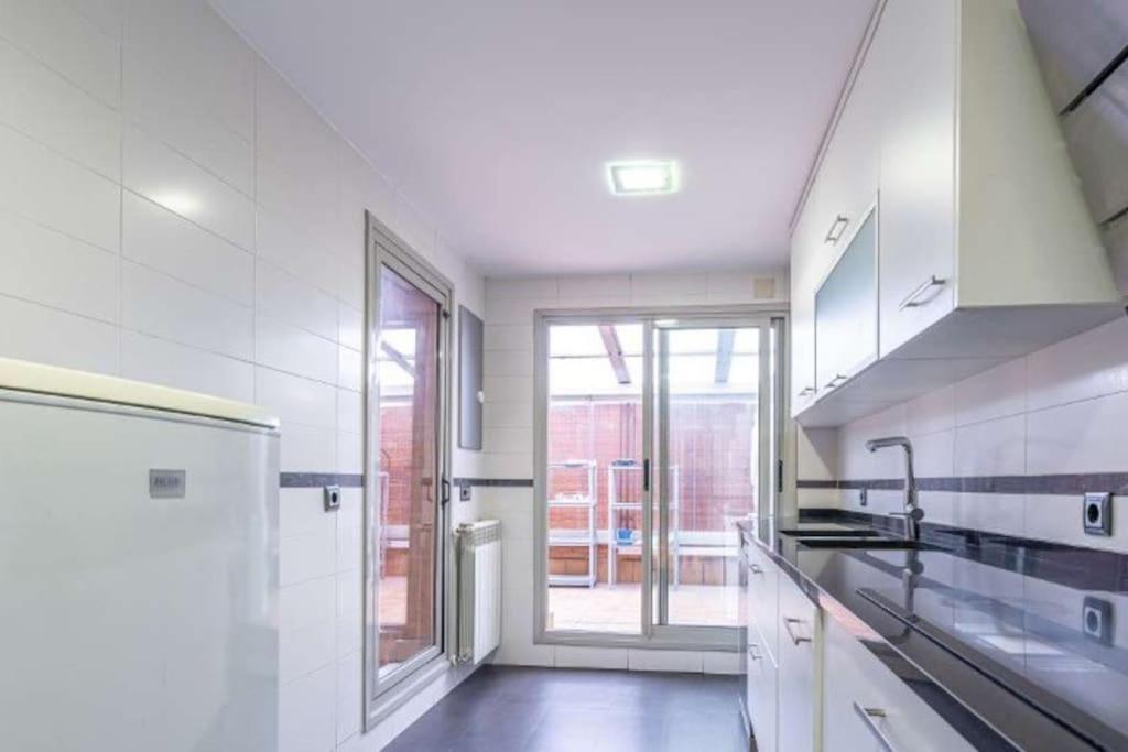Impresionante Apartamento De 4 Dormitorios 3 Banos Y 2 Plazas De Garaje Madrid Bagian luar foto