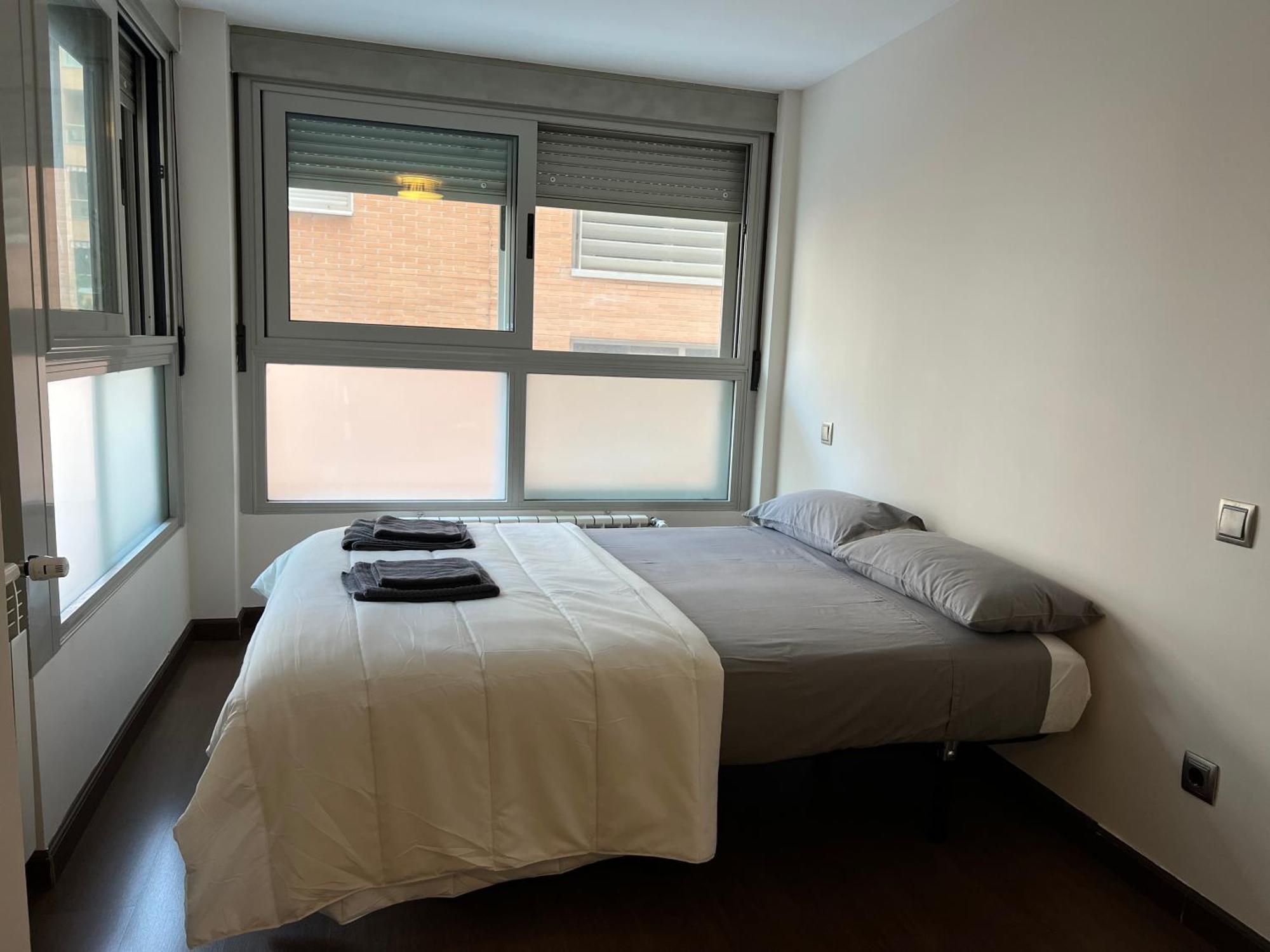 Impresionante Apartamento De 4 Dormitorios 3 Banos Y 2 Plazas De Garaje Madrid Bagian luar foto